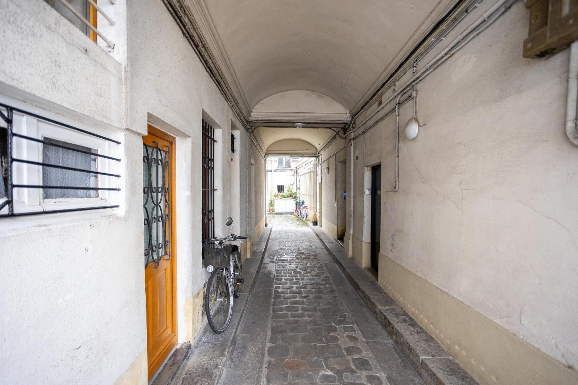 Studio Cosy Romantique En Plein Coeur De Paris Appartement Buitenkant foto